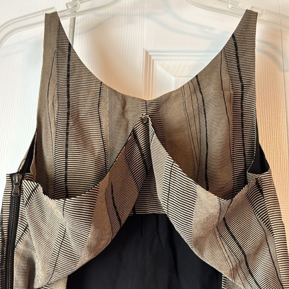 Brian Reyes Silk Striped Open Back Ruffle Tank Top Size 4 made in USA - Picture 10 of 13